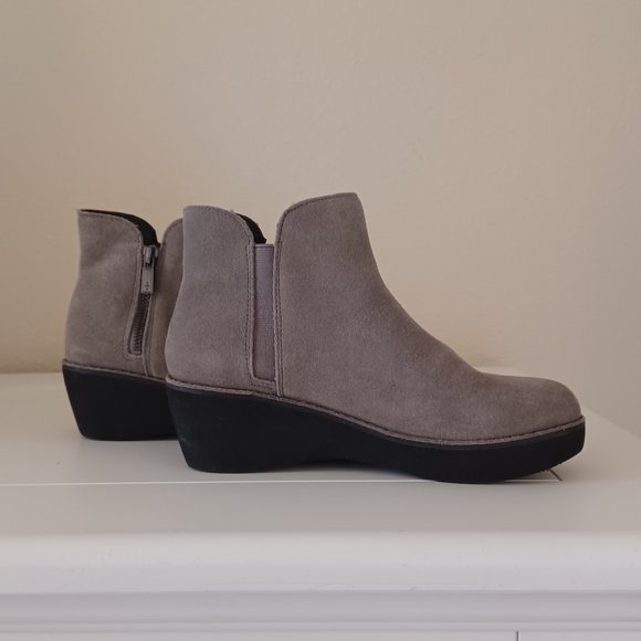 Kenneth Cole Reaction Gray Suede Prime Platform Bootie Size 6 - Picture 4 of 10